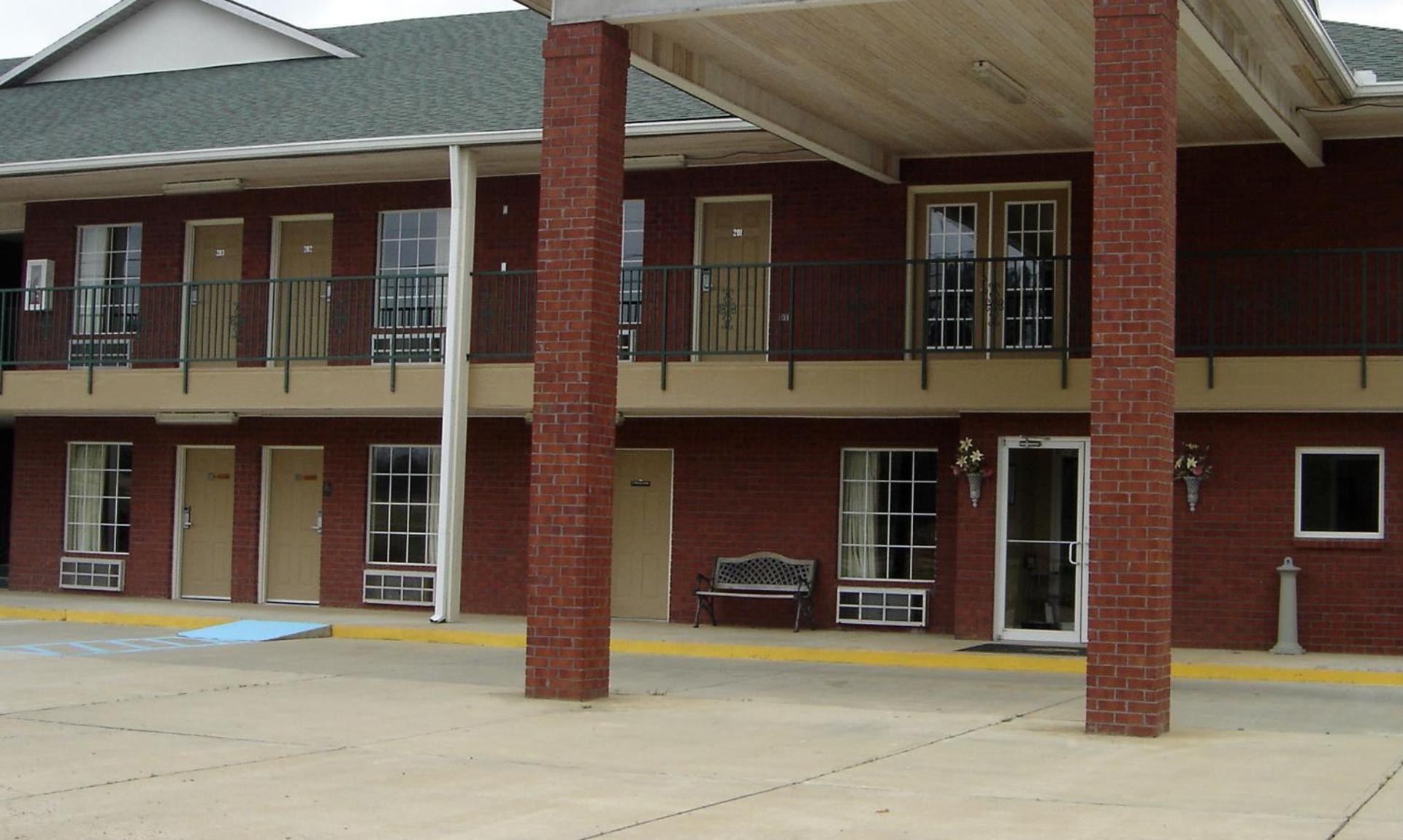 Homegate Inn Louisville Extérieur photo